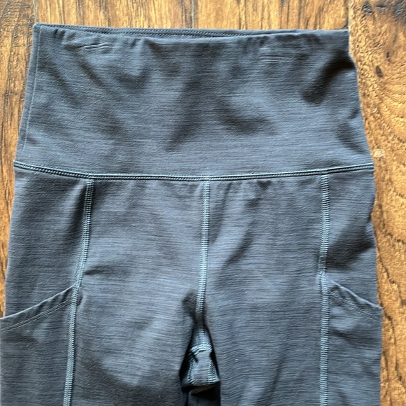 American Eagle Everything Pocket Leggings, size XS - Picture 3 of 8